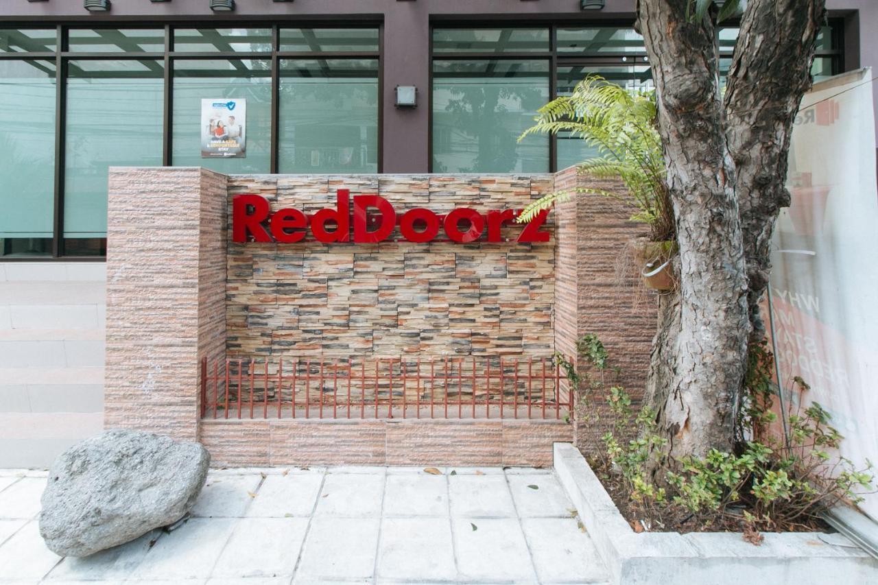 Reddoorz Plus Evangelista Street Makati Manila Exterior photo